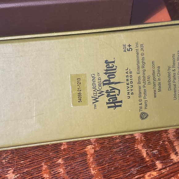 Harry Potter Wand  from Universal Studios  Disney NWT - Picture 6 of 6
